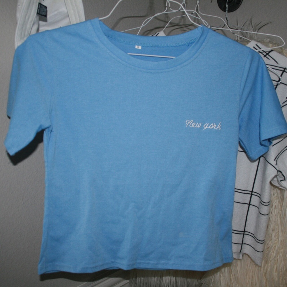 blue New York crop top